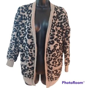 August Silk leopard print cardigan with pockets, size Medium
